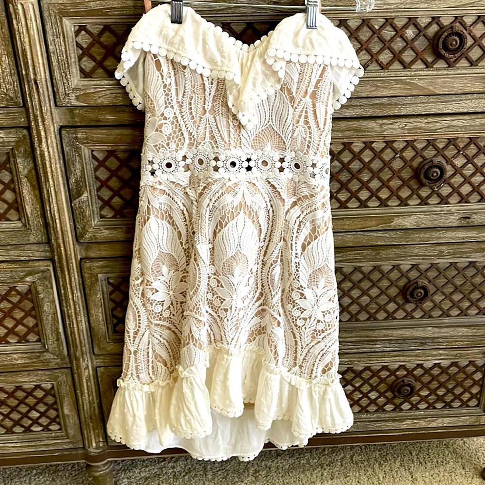 Selfie Leslie boutique strapless dress. US Size L. Aus Size 12